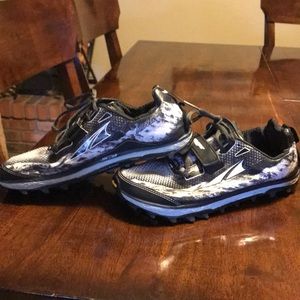 Altra King MT trail running shoe size 8.5